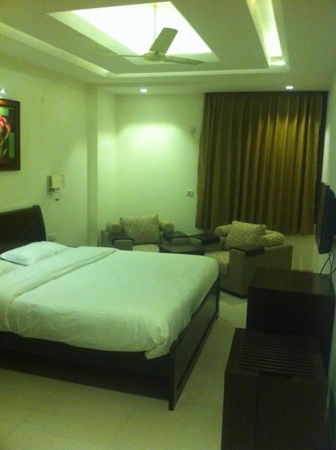 Nikko Blue - Boutique Hotel Gurgaon Dış mekan fotoğraf