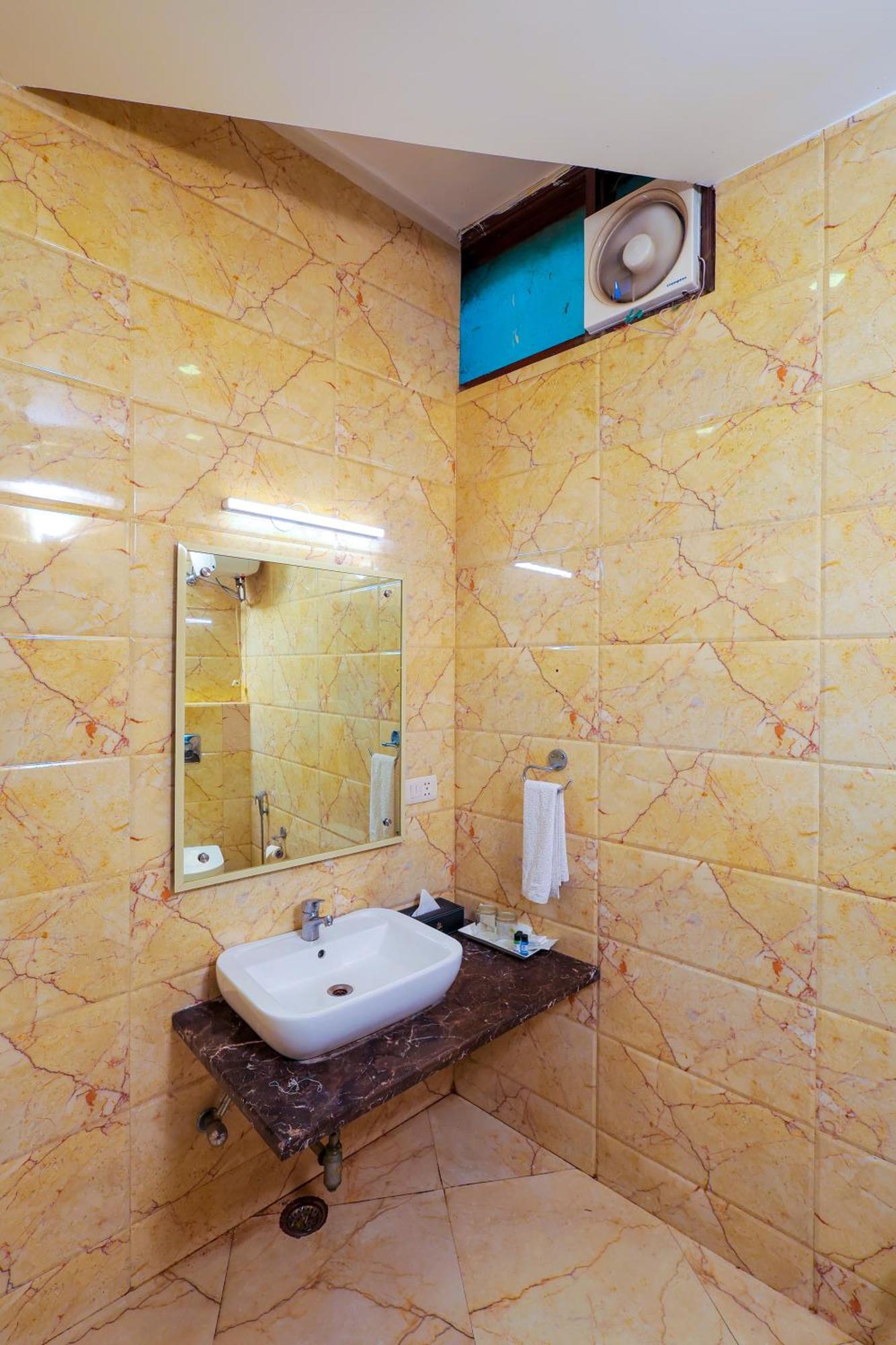 Nikko Blue - Boutique Hotel Gurgaon Dış mekan fotoğraf