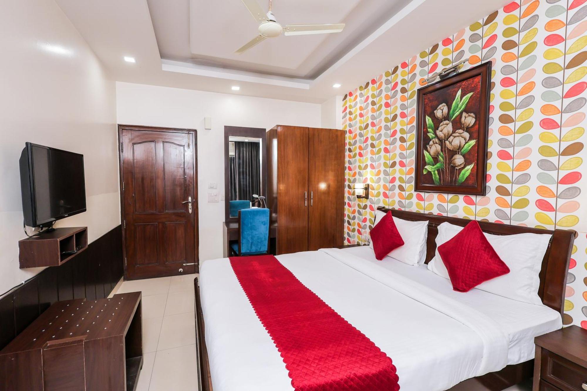 Nikko Blue - Boutique Hotel Gurgaon Dış mekan fotoğraf